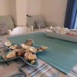 Tana Della Volpe *