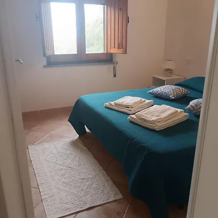 Tana Della Volpe * Arbus